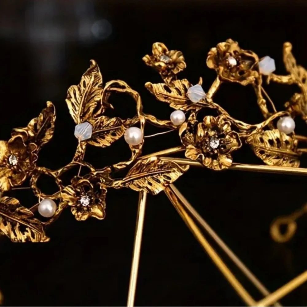 NEW Gold GreekTiara Crown Ethereal Bridal Bride Wedding ✨✨🔥💕💕 Beautiful